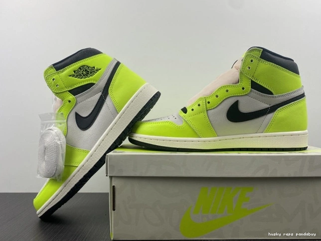 Cheap Husky 555088-702 Jordan Air Volt OG 1 High 0719